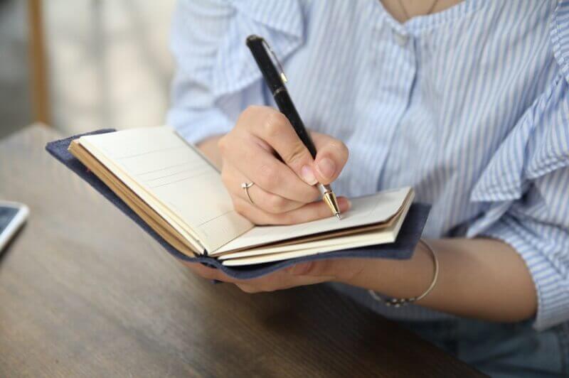 quản lý tiệm bằng sổ sách